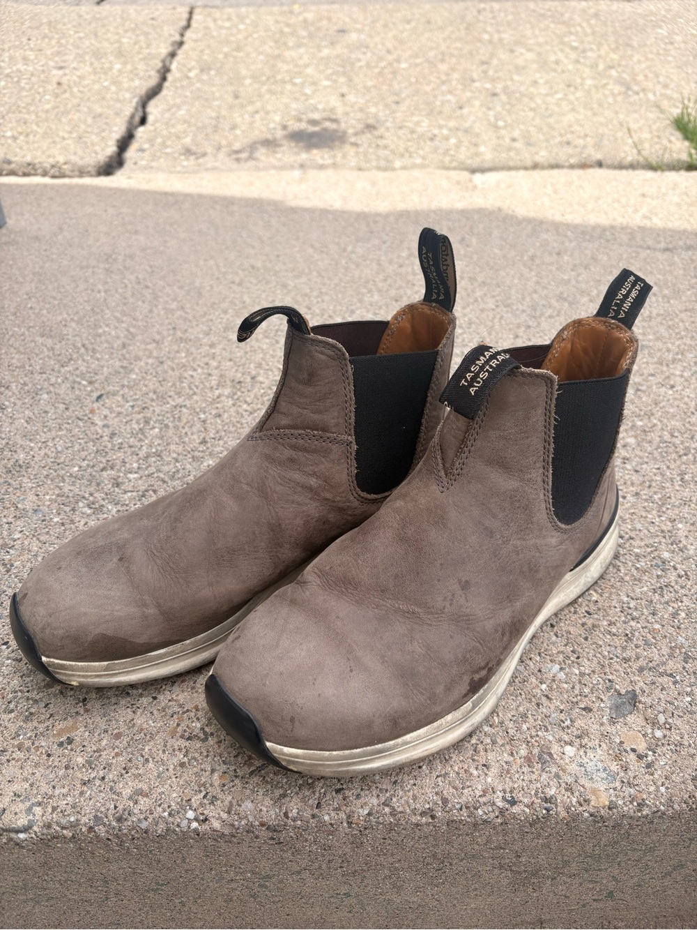 Men's blundstone slip on boots